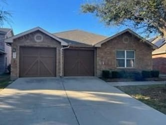 5917 Stone Mountain Rd - The Colony, TX
