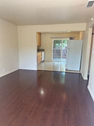 127 S Yolo St unit B - Willows, CA