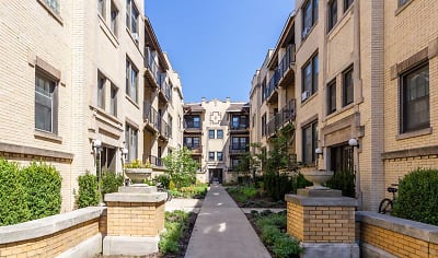 5411-21 S Ellis Apartments - Chicago, IL