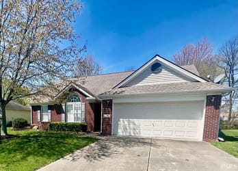7949 Andee Ln - Fort Branch, IN
