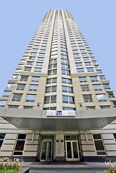 440 N Wabash Ave #2706 - Chicago, IL