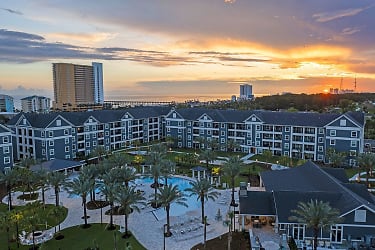 Panama Flats Apartments - Panama City Beach, FL