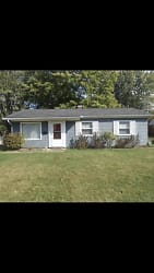 3663 Northport Dr - Stow, OH