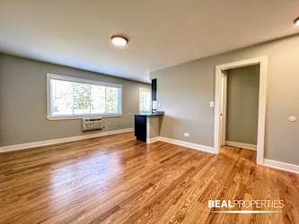 696 Elm Pl unit 205 (Studio) - Highland Park, IL