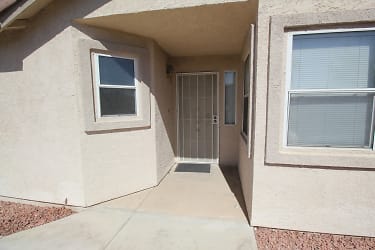 168 Tapatio St - Henderson, NV
