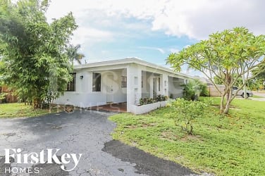 496 NW 48th Ct - Fort Lauderdale, FL