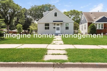 5856 Russell Ave S - Minneapolis, MN