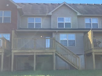 141 Twin Lakes Dr - Vine Grove, KY