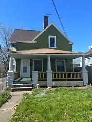 5885 Cable Ave - Cleveland, OH
