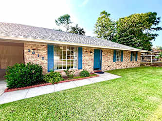 2612 Purvis Drive - Baton Rouge, LA