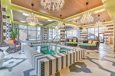 City Club Apartments / CBD Cincinnati - Cincinnati, OH
