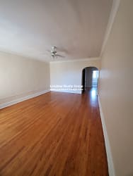 5618 N Kimball Ave unit 2B - Chicago, IL