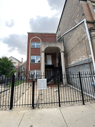 2359 S Albany Ave - Chicago, IL