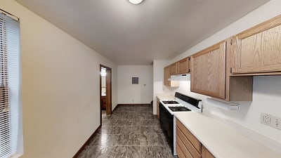 931 N Wahsatch Ave - Colorado Springs, CO