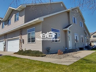 12708 Flamingo St NW - Coon Rapids, MN