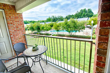 Forest Trail Apartments - Northport, AL