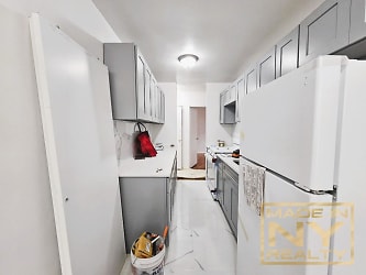 149-43 35th Ave unit 1C - Queens, NY