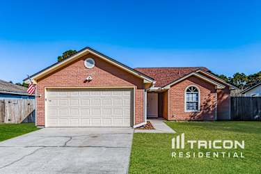 8021 Boonesborough Trail - Jacksonville, FL