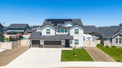 5117 Lansdale St - Caldwell, ID