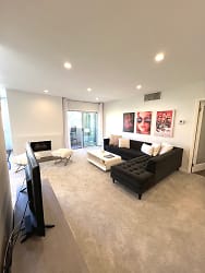 927 Kings Rd unit 320 - West Hollywood, CA