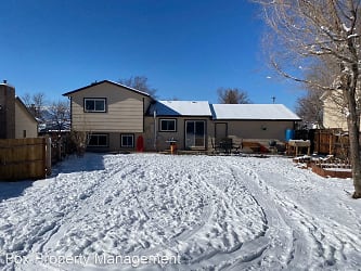 1144 Maple Dr - Broomfield, CO