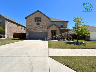 236 Henly Dr - Fort Worth, TX