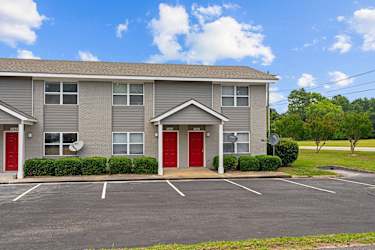 Shenandoah Townhomes - Fayetteville, NC