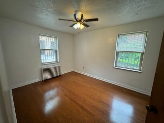 5506 Fifth Ave unit 210C - Pittsburgh, PA