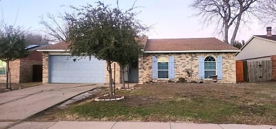 5213 Gibson Dr - The Colony, TX