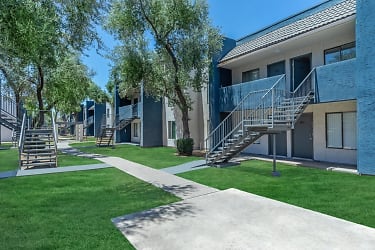 Rise Camelback Apartments - Glendale, AZ