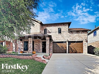 377 Bayberry Dr - Rockwall, TX