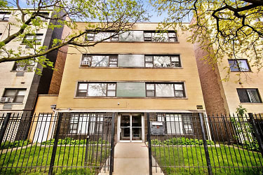 6007 N Kenmore Ave unit 204 - Chicago, IL