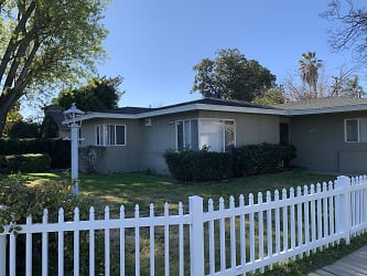 5523 Babcock Ave - Los Angeles, CA