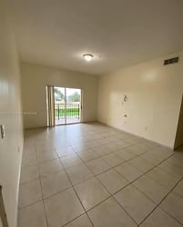 7330 NW 114th Ave #310-5 - Doral, FL