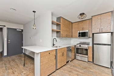 512 W Wrightwood Ave unit 2B - Chicago, IL