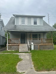 807 E 131st St - Cleveland, OH