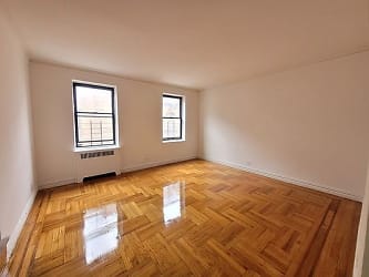 1775 Clay Ave unit 4F - undefined, undefined