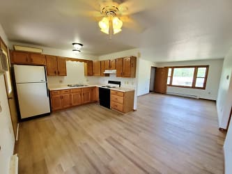 1321 Butts Ave unit 3 - Tomah, WI