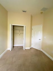 2026 Strathmill Dr unit 1 - Clearwater, FL