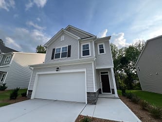 2409 Tobacco Root Dr - Raleigh, NC