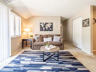 Hilltop By Princeton Apartments - Nashua, NH