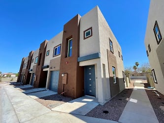 Stone View On Central Apartments - Phoenix, AZ