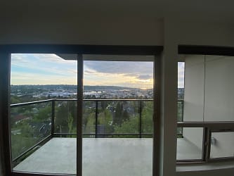 Sunset Vista Apartments - Seattle, WA