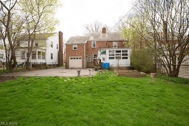 4141 Silsby Rd - University Heights, OH