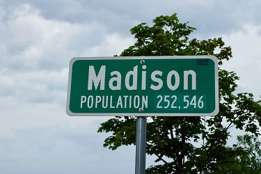 5219 Old Middleton Rd unit 5219 - Madison, WI
