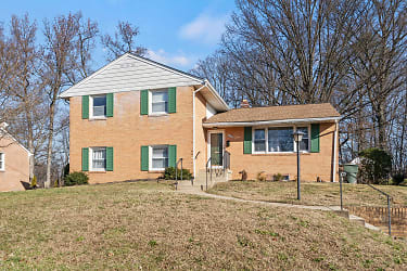 3535 Marlbrough Way - College Park, MD