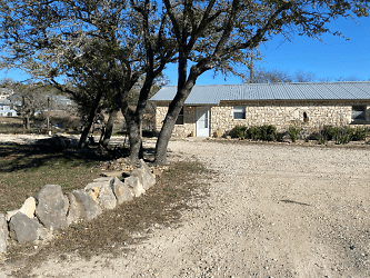 4911A Bell Springs Rd unit A - Dripping Springs, TX