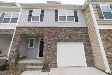 1425 Southpoint Trl - Durham, NC