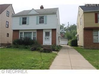 4022 Hinsdale Rd - South Euclid, OH