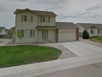 3279 Grizzly Way - Wellington, CO